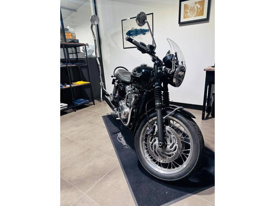 TRIUMPH BONNEVILLE T120