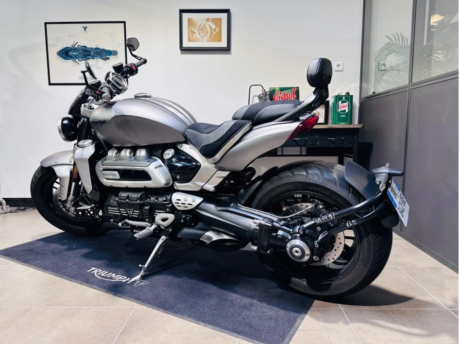 TRIUMPH ROCKET 3 R