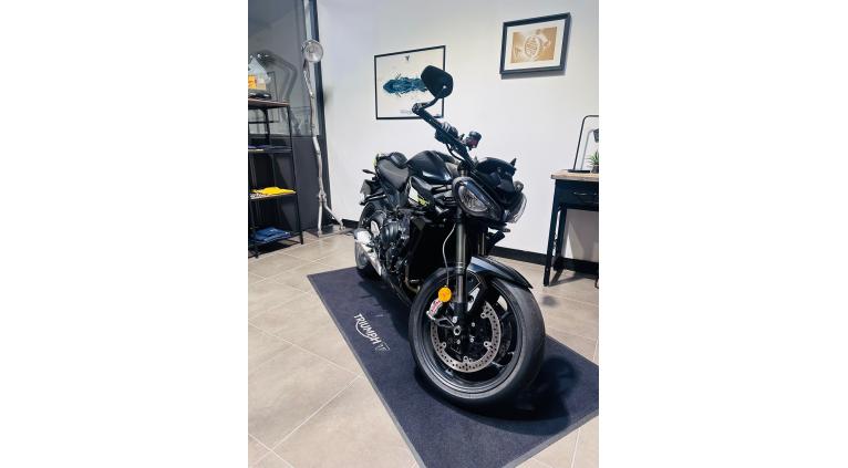 TRIUMPH STREET TRIPLE 765 RS