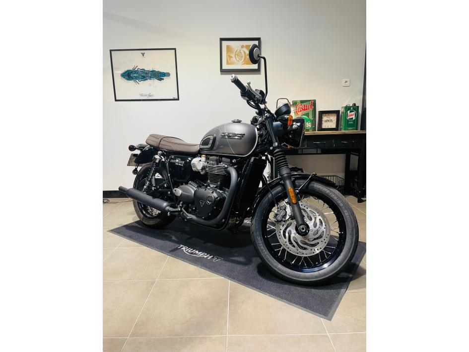 TRIUMPH Bonneville T120 Black