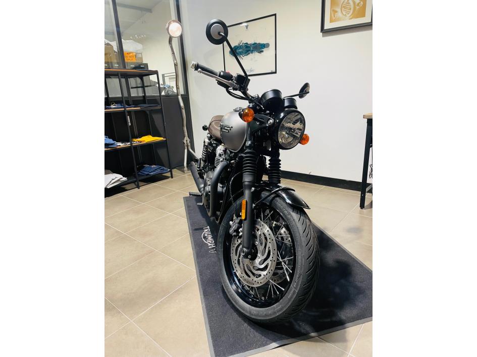 TRIUMPH Bonneville T120 Black