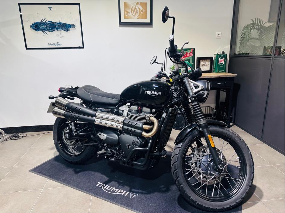 TRIUMPH SCRAMBLER 900