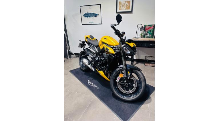 TRIUMPH STREET TRIPLE 765 RS